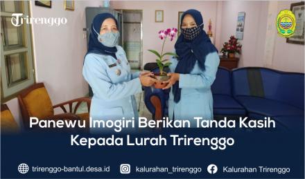 Panewu Imogiri Berikan Tanda Kasih Kepada Lurah Trirenggo